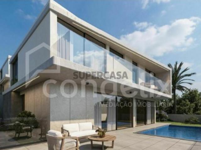 Moradia T3 com Piscina