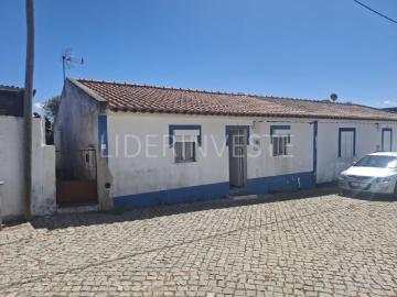Casa TérreaT3 | Quintal | Albergaria dos Fusos