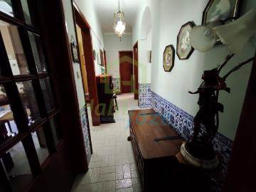 Moradia T3 com quintal e garagem em Évora