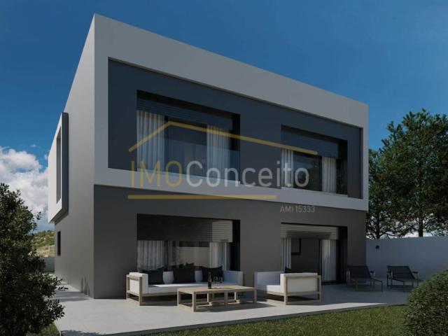 Moradia T4| Construçao| Meia Via| Torres Novas