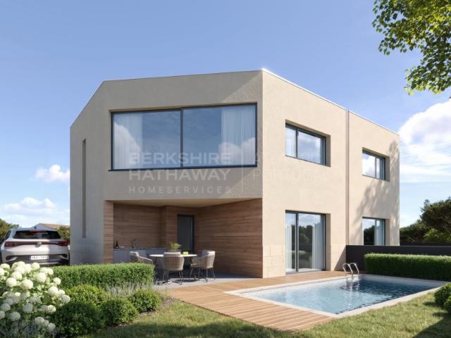 Moradia T3 contemporânea com piscina, Costa de Prata