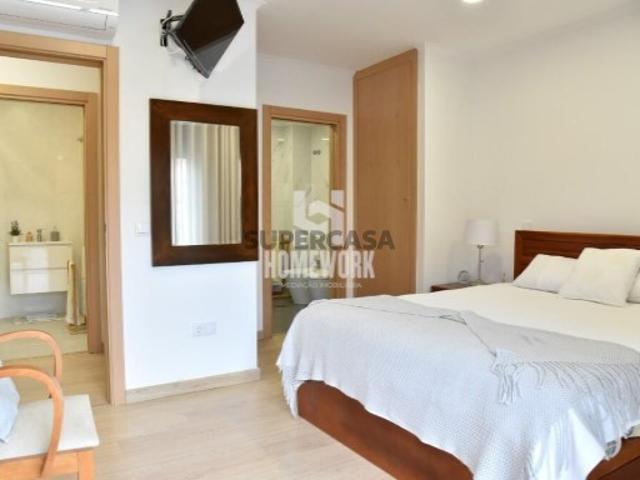 Moradia T3 Contemporânea com Piscina, Garagem e Elevada Eficiência Energética | Barreiro