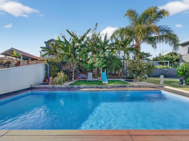 Moradia T3 Contemporânea com Piscina e 805 m² de Terreno – S. 189m² São Martinho