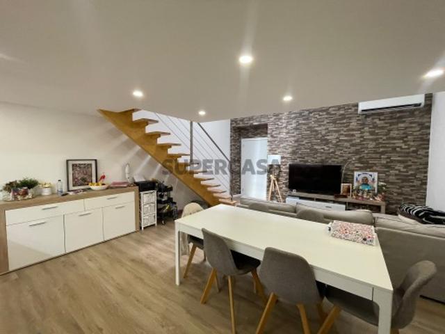 Moradia T3 Duplex com Garagem *RIOMAGIC