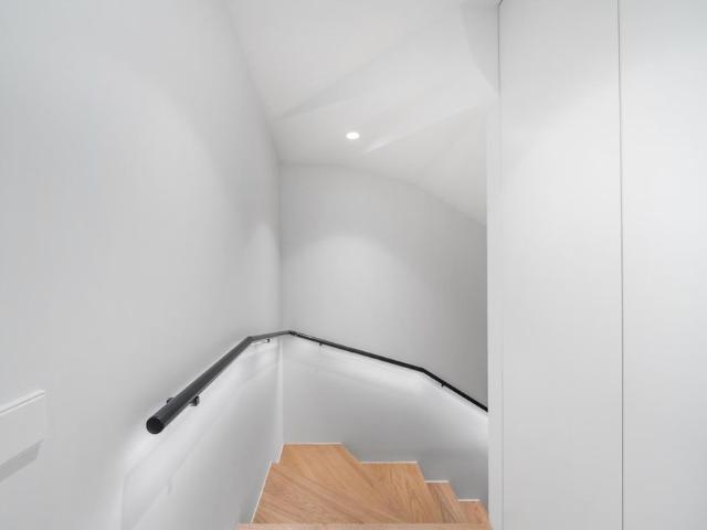 Moradia T3 Duplex com Jardim, Varanda e Garagem em Condomínio Privado na Foz