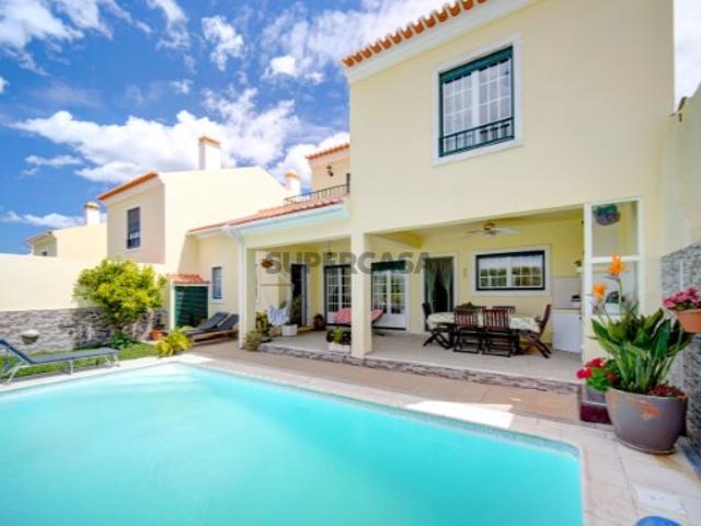Moradia T3 Duplex em Torres Vedras