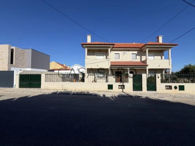 Moradia T3 Duplex para alugar em Cascais