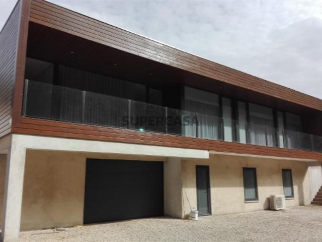 Moradia T3 de madeira