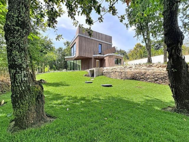 Moradia T3 de Arquitetura Contemporânea | Piscina, Jardim e. 0m² Vilar De Mouros