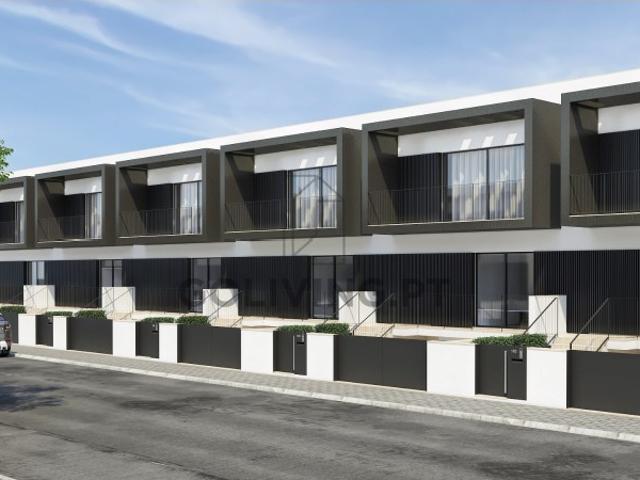 Moradia T3 de Gaveto | Frossos, Braga