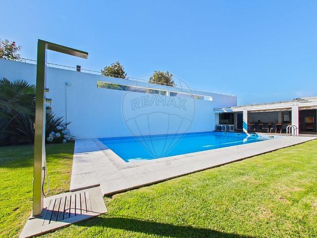 Moradia T3 de luxo à venda em Vila Meã, Amarante RE/MAX Portugal