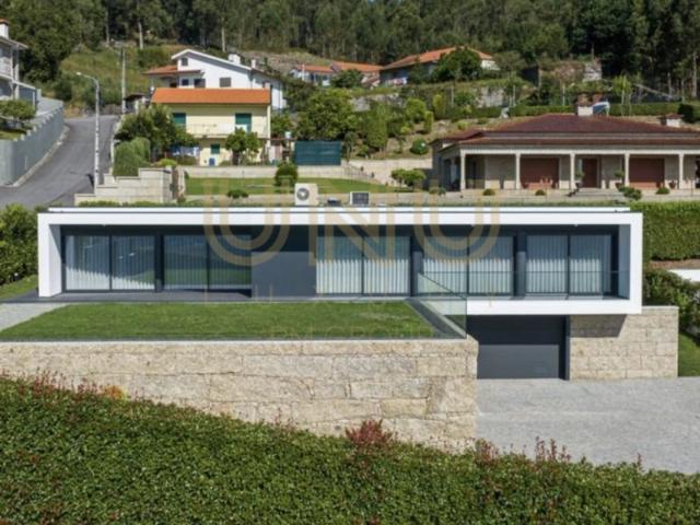 Moradia T3 de Luxo em Fafe