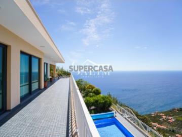 Moradia T3 de luxo no Arco da Calheta, Madeira