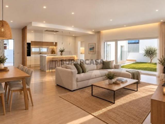 Moradia T3 de piso único, arquitetura contemporânea e acabamentos premium