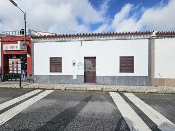 Moradia T3 de uso misto centro cidade Reguengos de Monsaraz