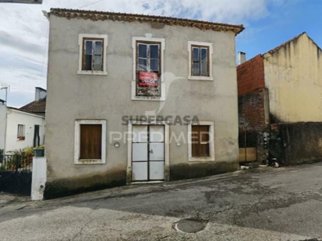 Moradia T3 em Malhou, Louriceira e Espinheiro