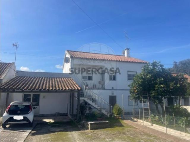 Moradia T3 em Nossa Senhora da Vila
