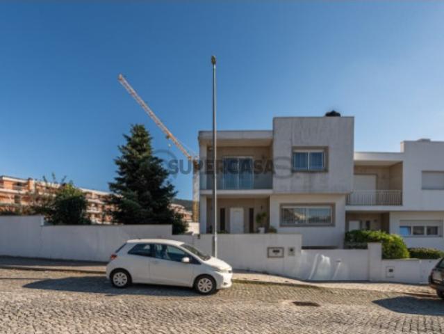 Moradia T3 em Nogueira, Fraião e Lamaçães