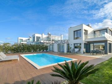 Moradia T3 em Atouguia da Baleia