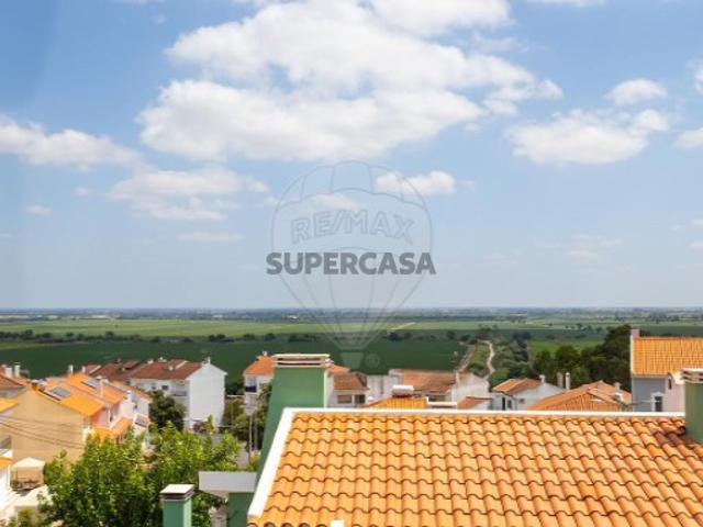 Moradia T3 em Aveiras de Baixo
