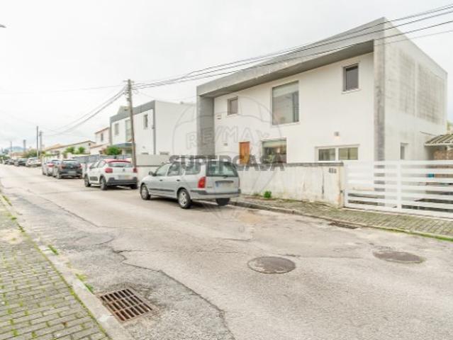 Moradia T3 em Azeitão São Lourenço e São Simão