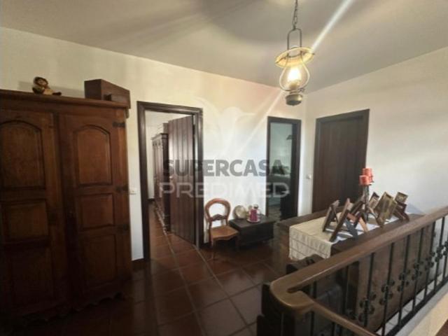 Moradia T3 em Abitureiras