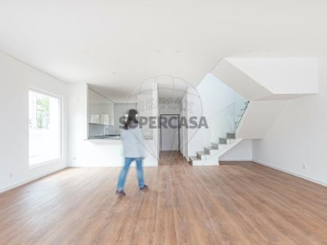 Moradia T3 em Alcabideche