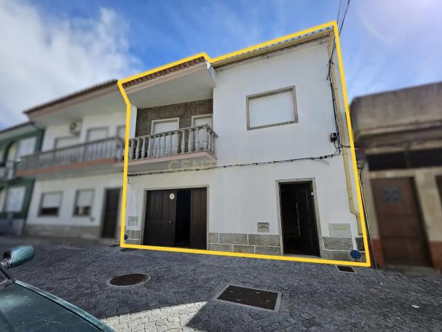 Moradia T3 em Alcains – Conforto e Tranquilidade a Poucos Minutos de Castelo Branco