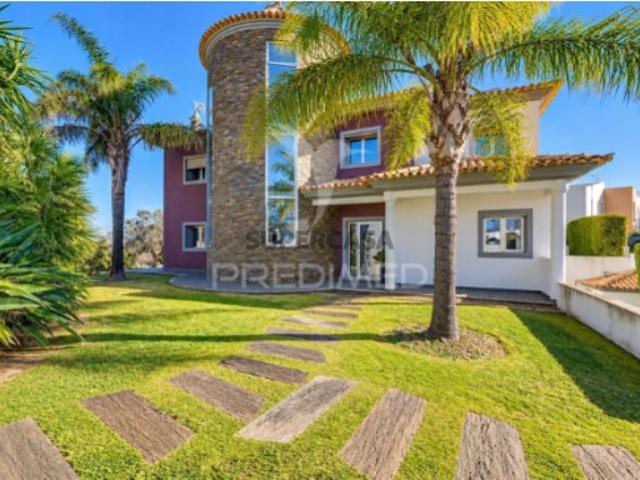Moradia T3 em Albufeira e Olhos de Água