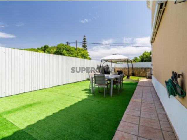 Moradia T3 em Albufeira e Olhos de Água