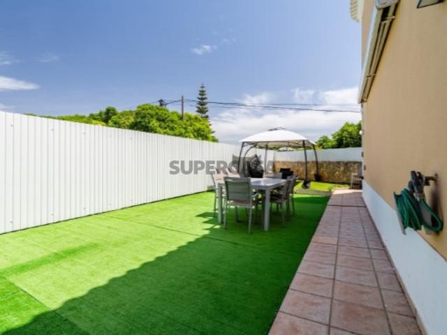Moradia T3 em Albufeira e Olhos de Água