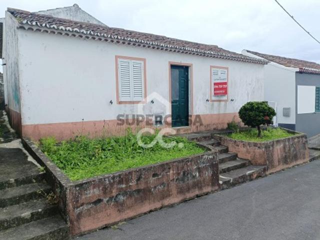 Moradia T3 em Algarvia