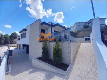 Moradia T3 em Aldão
