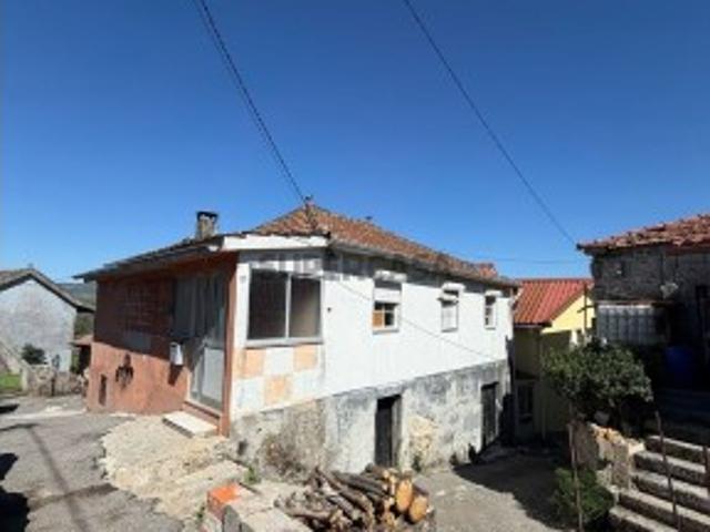 Moradia T3 em Alfarela de Jales