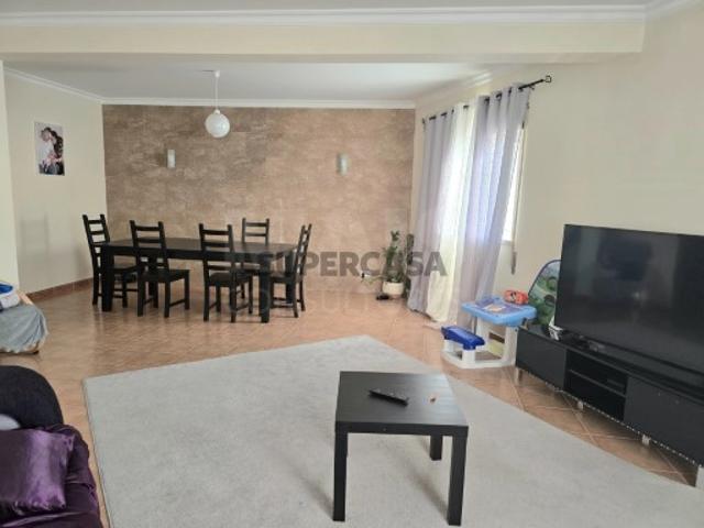Moradia T3 em Alfeizerão