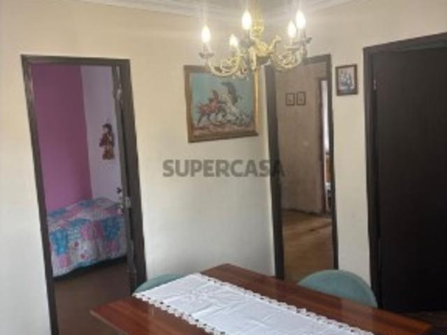 Moradia T3 em Almalaguês