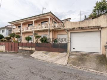 Moradia T3 em Arnoso Santa Maria e Santa Eulália e Sezures