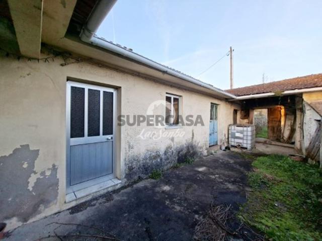 Moradia T3 em Arnoso Santa Maria e Santa Eulália e Sezures