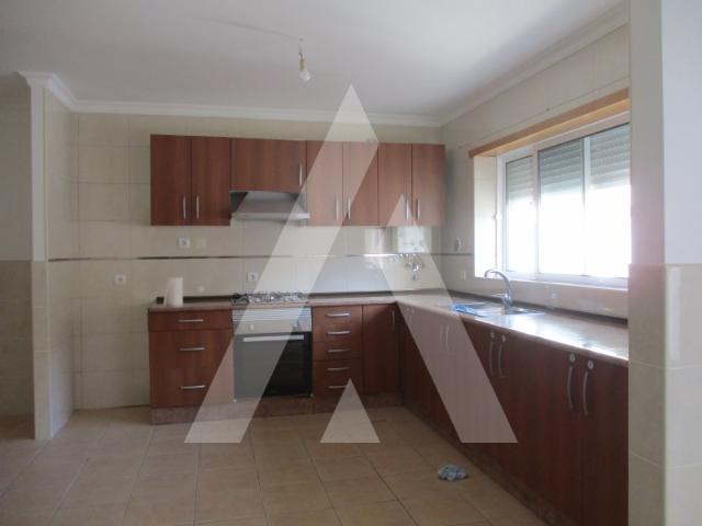 Moradia T3 em Bustos