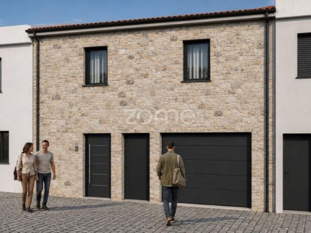 Moradia T3 em banda Nova Construção