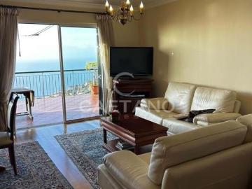 Moradia T3 em Banda Câmara de Lobos Vista Mar Deslumbran. 160m² Câmara De Lobos
