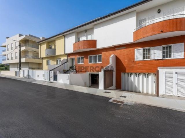 Moradia T4 em banda com terraço e garagem em Vila Praia de Âncora, Caminha