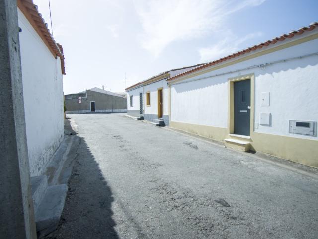 Moradia T3 em Banda em Amareleja, Terraço e Garagem