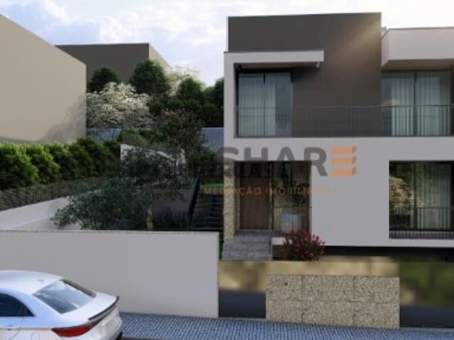 Moradia T3 em Banda Parada Tibães Braga