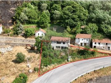 Moradia T3 em Basto São Clemente