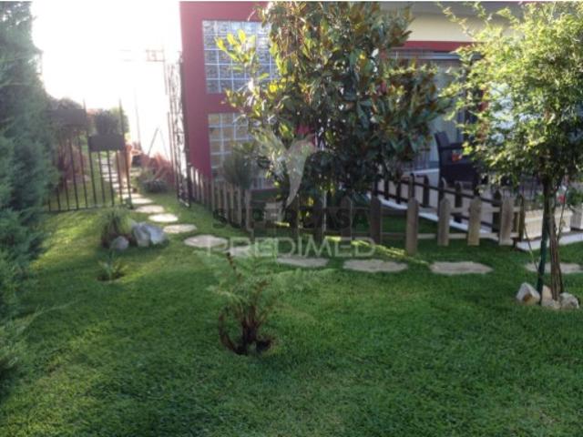 Moradia T3 em Belas