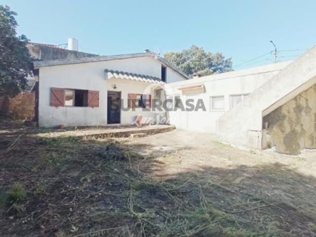 Moradia T3 em Cabanelas