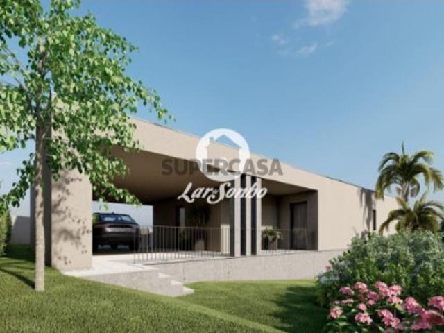 Moradia T3 em São Pedro de Arcos