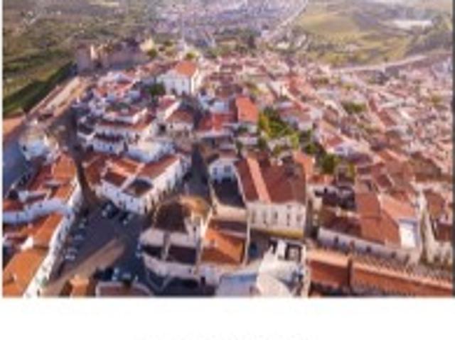 Moradia T3 em Caia, São Pedro e Alcáçova