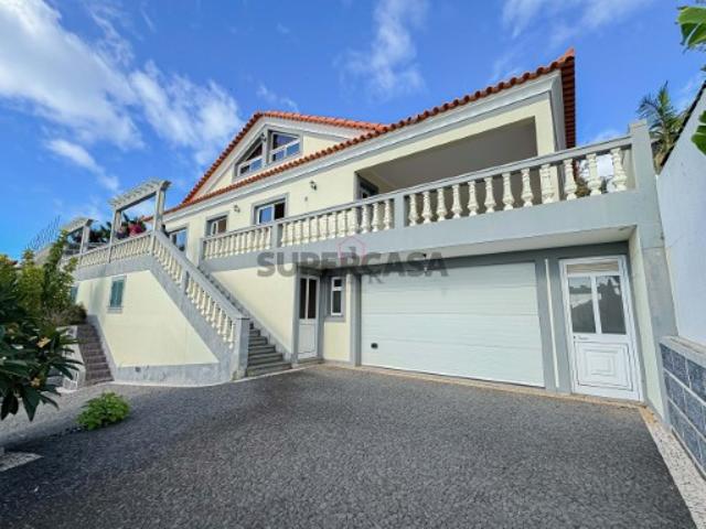 Moradia T3 em Estreito da Calheta